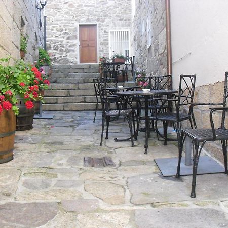 Hotel Pousada Vicente Risco Castro Caldelas Eksteriør bilde