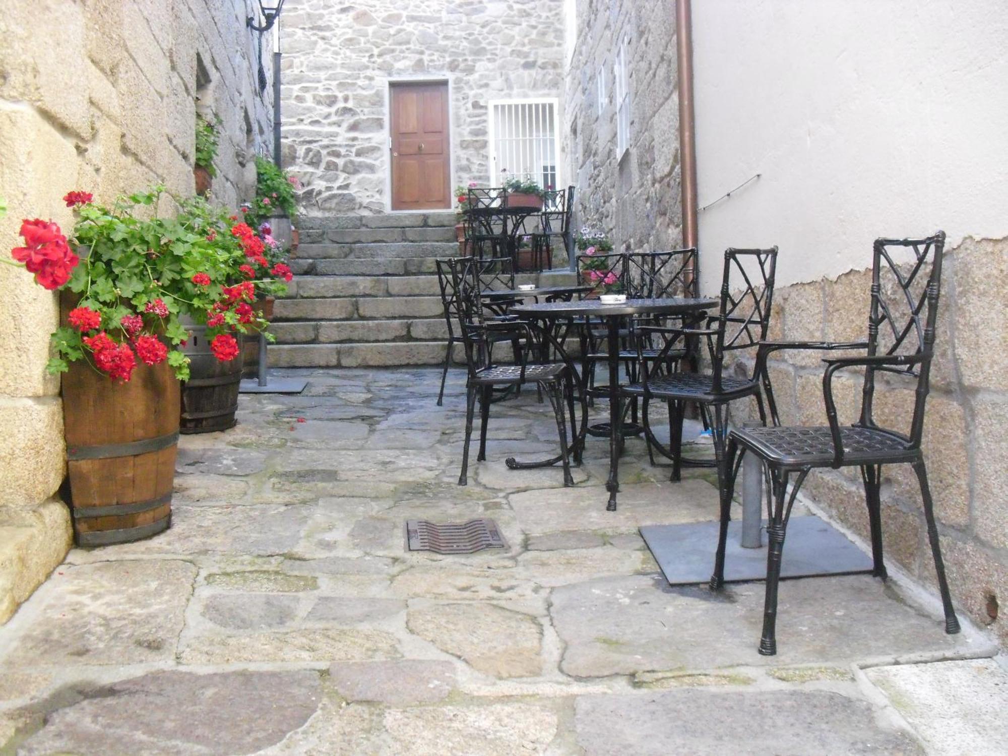 Hotel Pousada Vicente Risco Castro Caldelas Eksteriør bilde