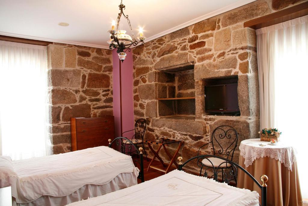 Hotel Pousada Vicente Risco Castro Caldelas Eksteriør bilde