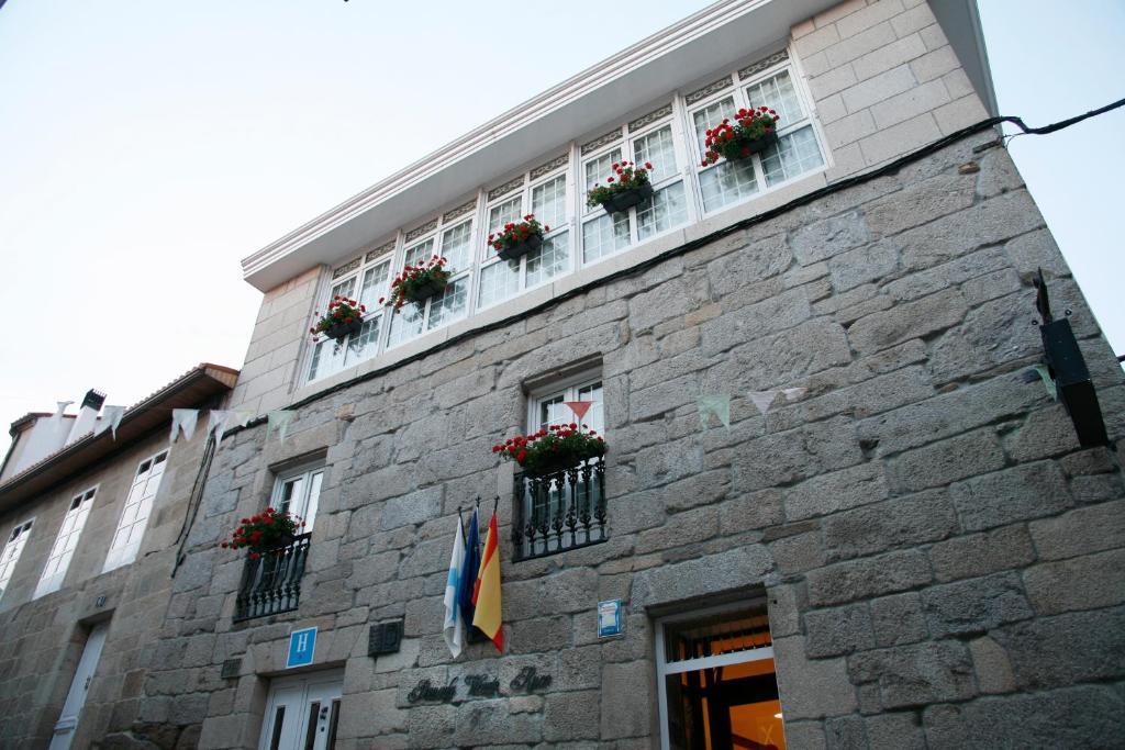 Hotel Pousada Vicente Risco Castro Caldelas Eksteriør bilde